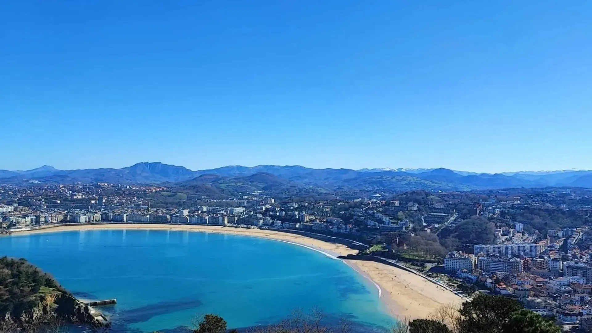 Modern Apartment In Donostia 75 M² With Jacuzzi San Sebastián