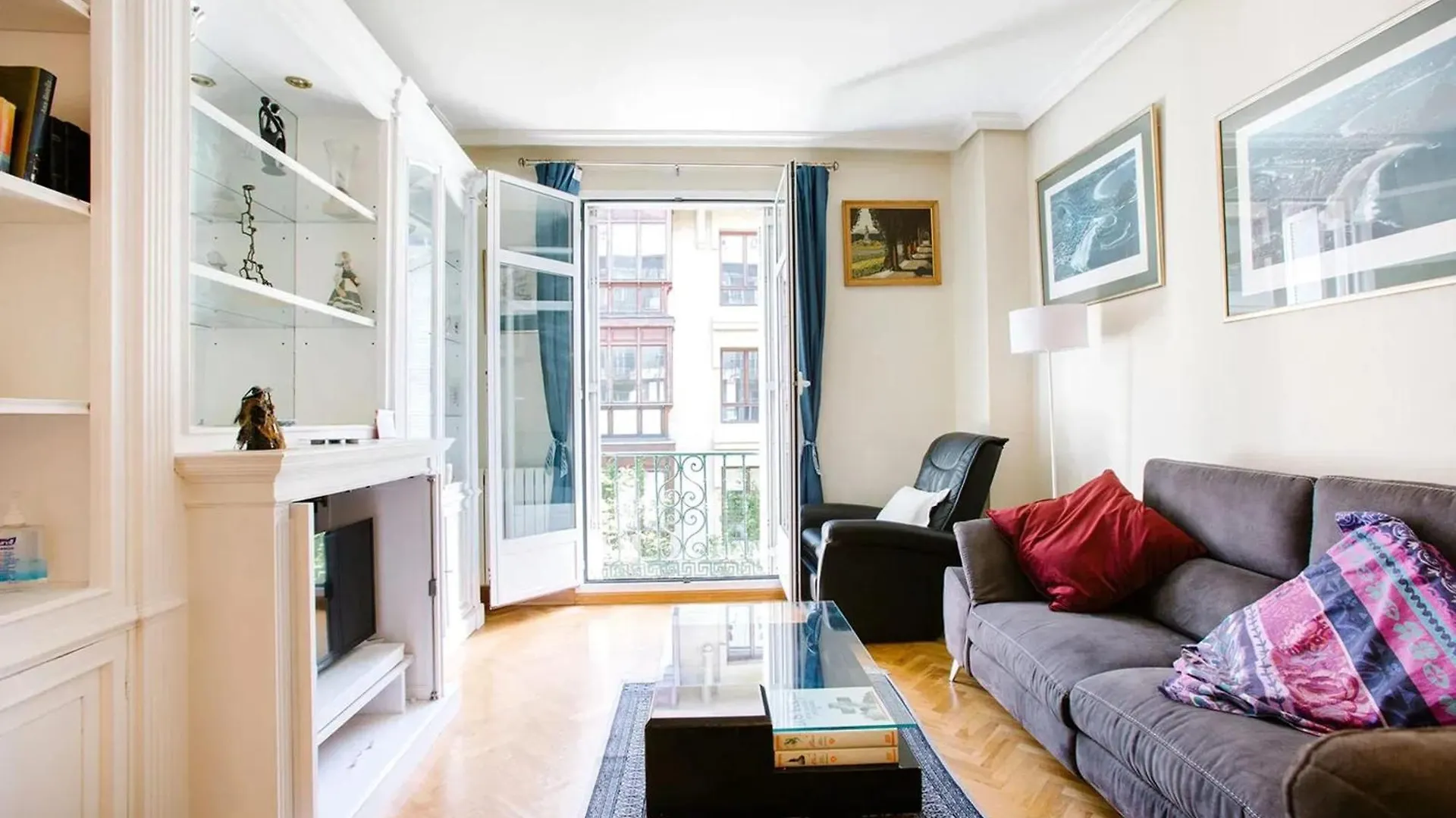 Modern Apartment In Donostia 75 M² With Jacuzzi San Sebastián 0*,