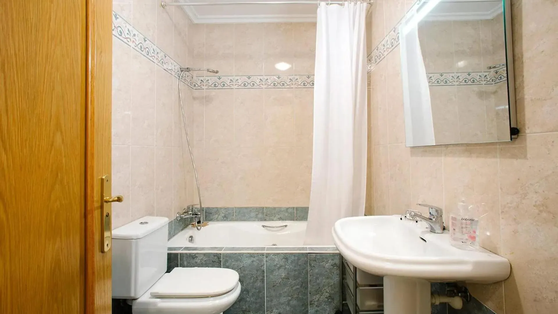 Modern Apartment In Donostia 75 M² With Jacuzzi San Sebastián 0*,